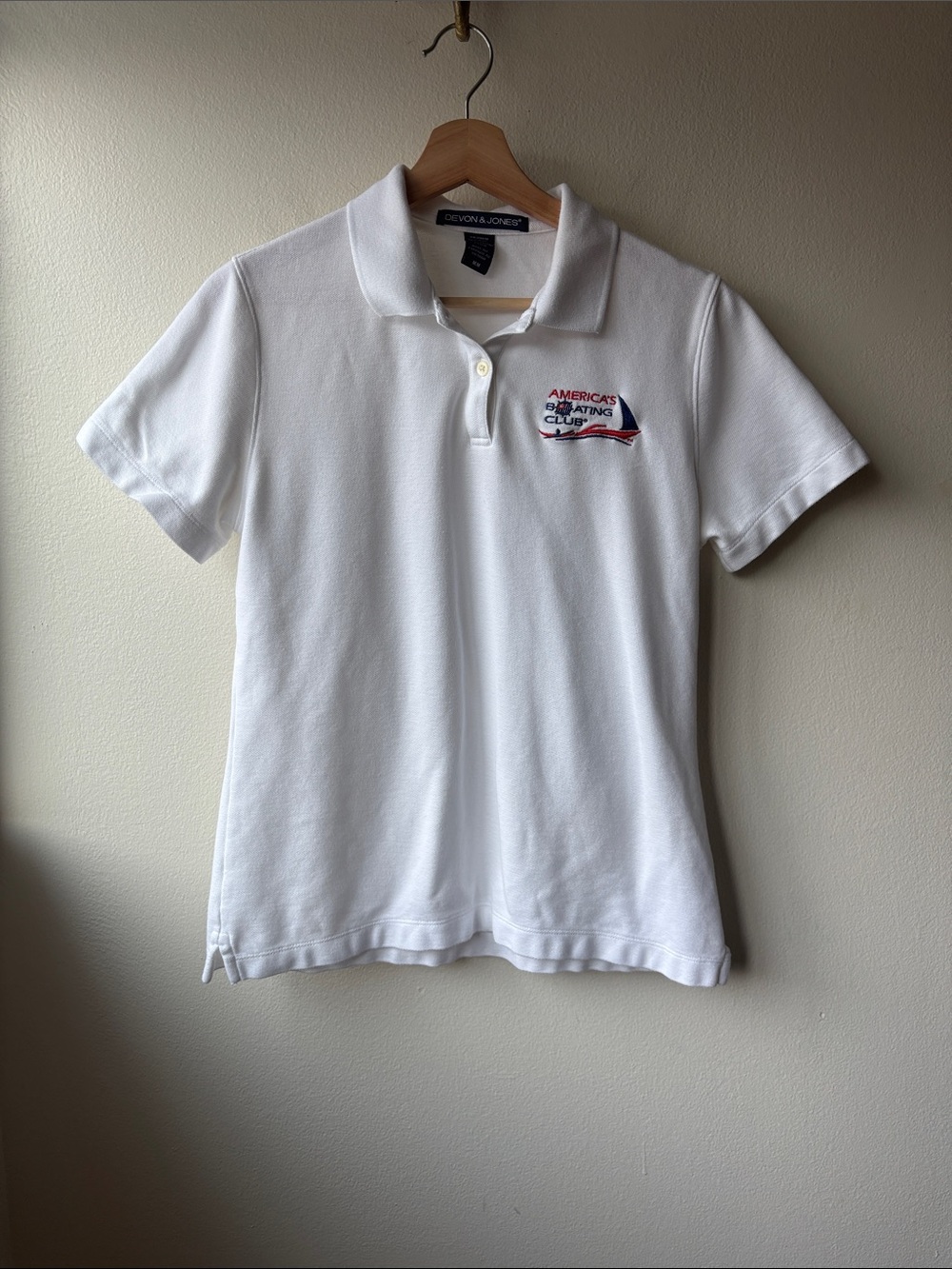 VTG Devon & Jones America’s Boating Club Women’s Polo Size Medium